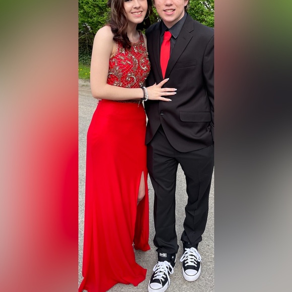 Prom Dress - Picture 2 of 3